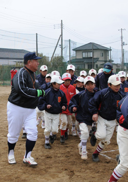 名将が優しく指導の画像