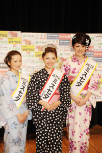 きらり笑顔　3人の新たな織り姫誕生の画像