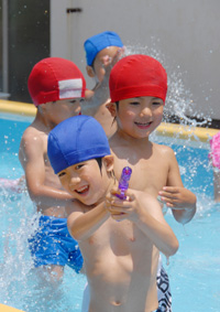 元気に楽しむ夏の1日の画像