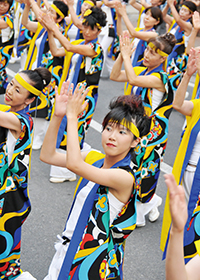 ピア・ダンス研究会の踊りの画像