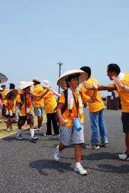 全員で歩ききった100kmの画像