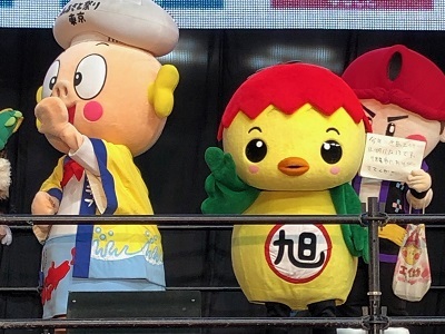 ステージに登壇するあさピー