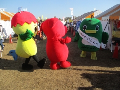 チーバくんと踊るあさピー