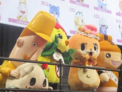 新潟県のご当地キャラ「レルヒさん」たちとあさピー