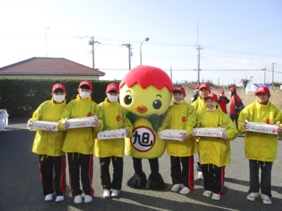 飯岡中学校生徒たちとあさピー
