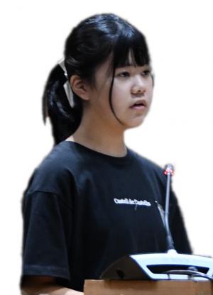 岩井はづき議員