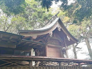 脇鷹神社の本殿