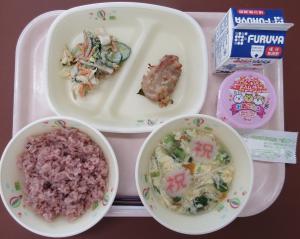 4月16日(木曜日) 小学校の給食写真