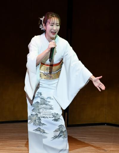 07_旭市観光大使 椎名佐千子さん」